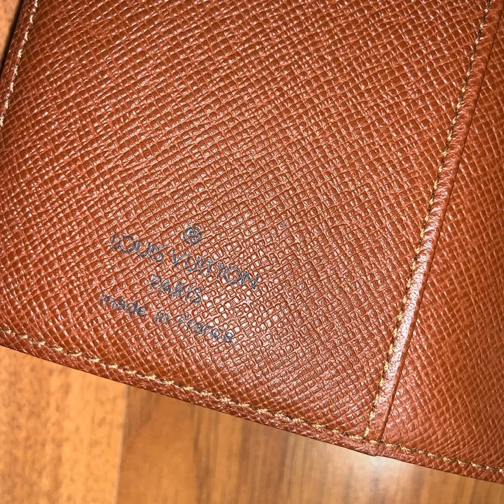 Authentic Louis Vuitton Small Ring Agenda Cover